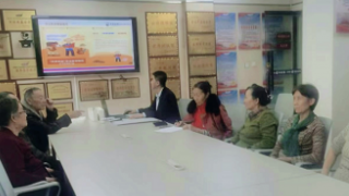 遠離非法集資 共度祥和新春 ——華龍證券蘭州民主東路營業(yè)部歲末年初防范非法集資活動宣傳簡報