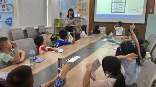 我是理財(cái)小能手——華龍證券蘭州東崗西路營(yíng)業(yè)部開展社區(qū)財(cái)商教育活動(dòng)